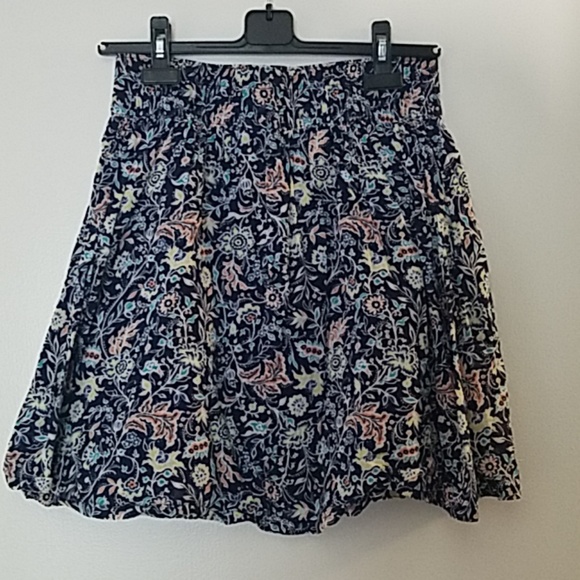 Floral Skirt - Picture 2 of 4